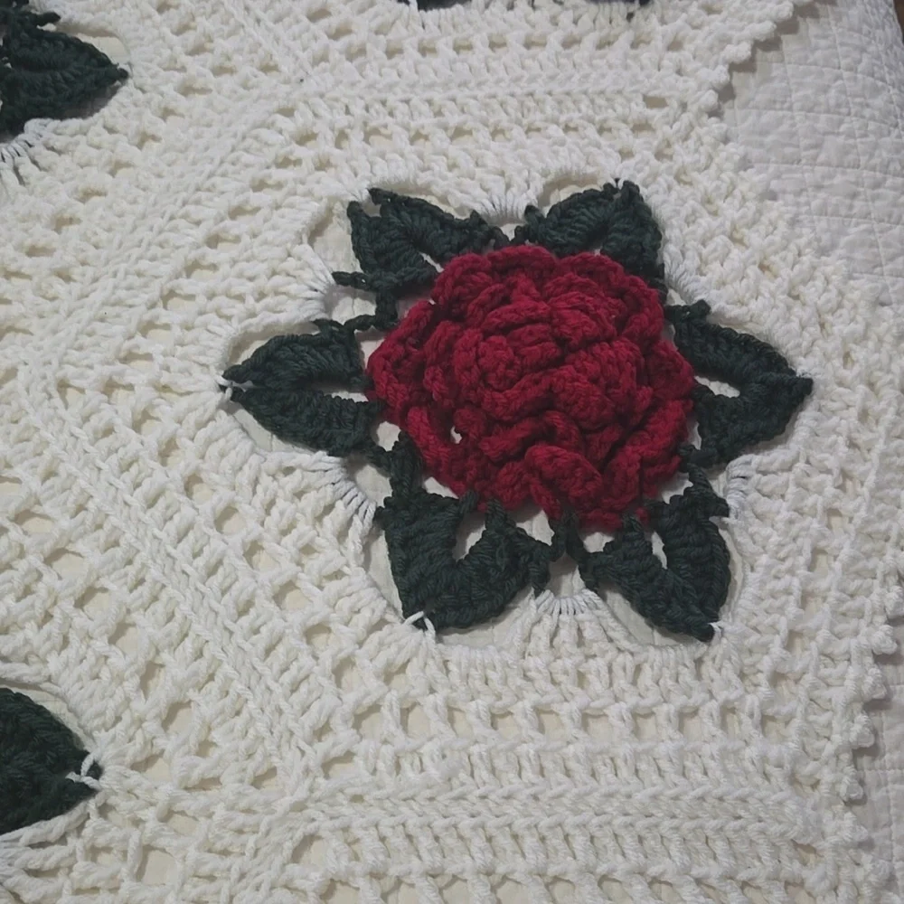 Crochet Blanket Vintage Victorian Rose Pattern Deep Red Green White Cottagecore